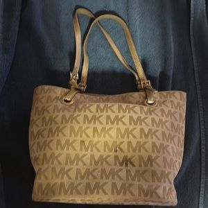 Micheal Kors Gold tote bag